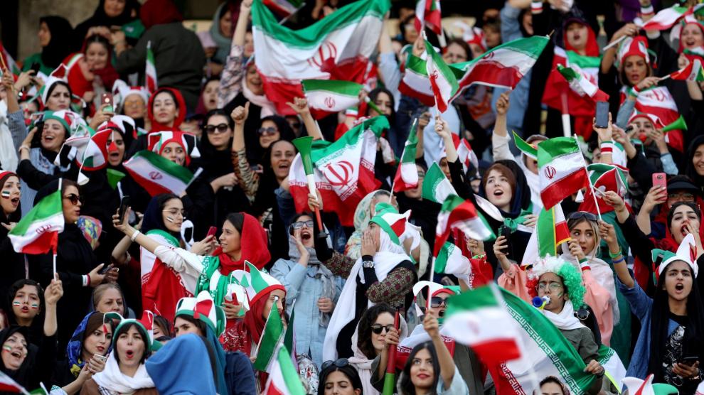 Las mujeres en Irás de regreso al fútbol