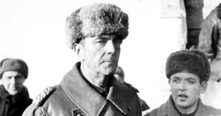 Mariscal Friedrich Paulus tras su rendición en Stalingrado, enero de 1943.