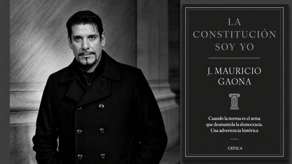 Mauricio Gaona junto a La Constitución soy yo, libro destacado en las ventas de Librería Lerner.